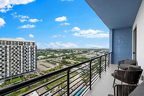 Spacious 2-Bedroom Condo at Doral Park