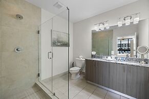 Spacious 2-Bedroom Condo at Doral Park