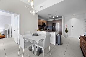 Spacious 2-Bedroom Condo at Doral Park