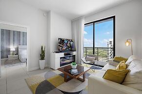 Spacious 2-Bedroom Condo at Doral Park