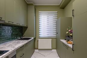 Serene 1BR Flat in University Square