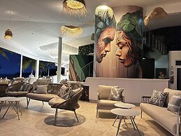 Apatoa Beach and Garden Village