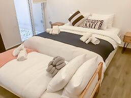 Modern Beautiful Pool And Sea Apt Qawra