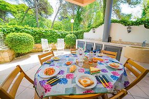 Casa dei Pini at 120mt From The Beach