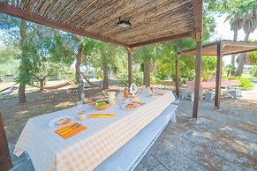 Masseria Le Palmentelle Pool And Garden