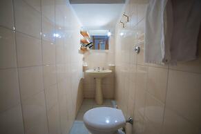 Villetta Fresca With Garden Near The Sea