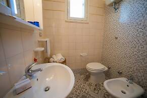 Villetta Fresca With Garden Near The Sea