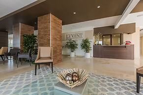 Eagle Beach Resort Ground Level 3br3ba Pool Levent