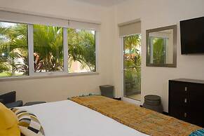 Eagle Beach Resort Ground Level 3br3ba Pool Levent