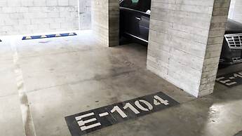 Distrito Revolution Suites