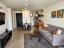 Distrito Revolution Suites