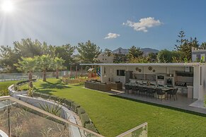 Luxury Villa Zakkallin - With Amazing View