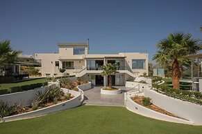 Luxury Villa Zakkallin - With Amazing View