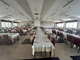 Grand Bogazici Otel