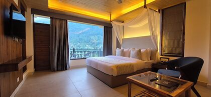 NAZAARA - A Luxe Retreat