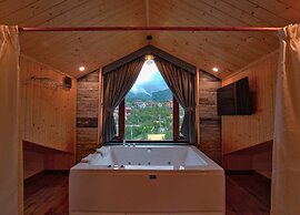 NAZAARA - A Luxe Retreat