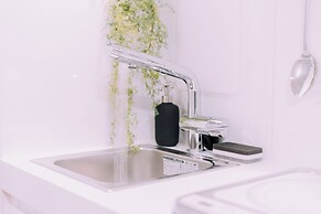 Minimalist Loft 1001