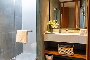 Santos Cliff View by Nakula