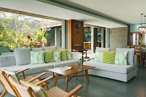 Santos Cliff View by Nakula