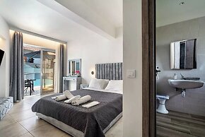 BLUE STAR APARTHOTEL