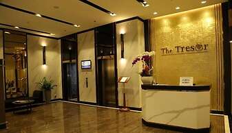 Elegance The Tresor D4