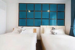 Urban Zen Saigon - Royal Apartment D4