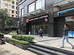 Urban Zen Saigon - Royal Apartment D4