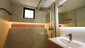 Sirena Bay Beach House And Luxury Suites