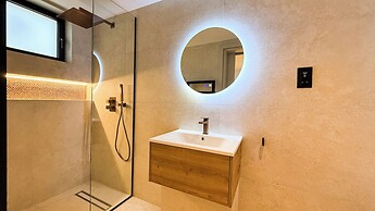 Sirena Bay Beach House And Luxury Suites