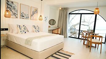 Sirena Bay Beach House And Luxury Suites