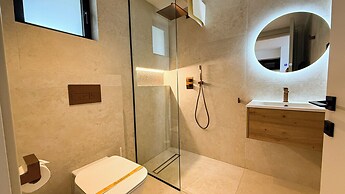 Sirena Bay Beach House And Luxury Suites