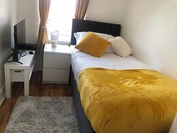 Sheffield Retreat - Cozy 3 Bedroom House