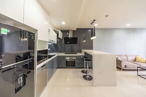 The ICON 56 Building & Apartment D4