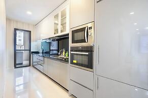 The ICON 56 Building & Apartment D4