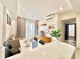 The ICON 56 Building & Apartment D4