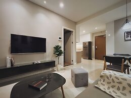 Brilliant view Millennium Pool & Netflix