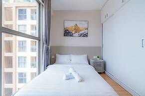 Brilliant view Millennium Pool & Netflix