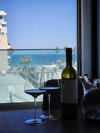 Seaview Business Hub Apartment