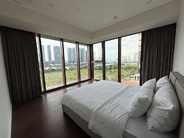 The Opera Residence - Pool & Sauna