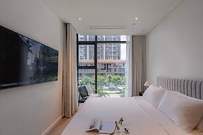 The Opera Residence - Pool & Sauna