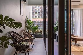 The Opera Residence - Pool & Sauna