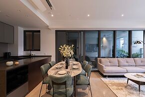 The Opera Residence - Pool & Sauna