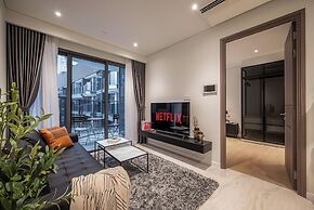 The Opera Residence - Pool & Sauna