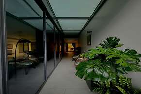 The Opera Residence - Pool & Sauna