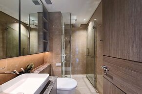 The Opera Residence - Pool & Sauna