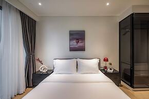 The Opera Residence - Pool & Sauna