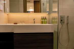The Opera Residence - Pool & Sauna