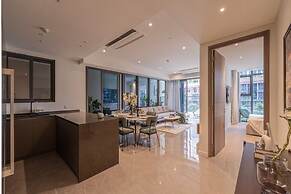 The Opera Residence - Pool & Sauna