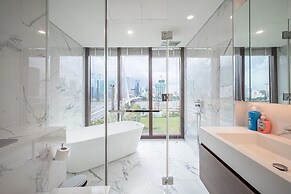 The Metropole - Horizon View Riverside