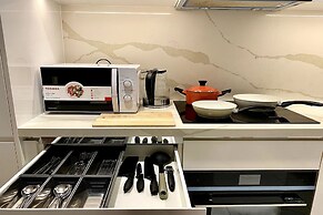 The Metropole - Horizon View Riverside